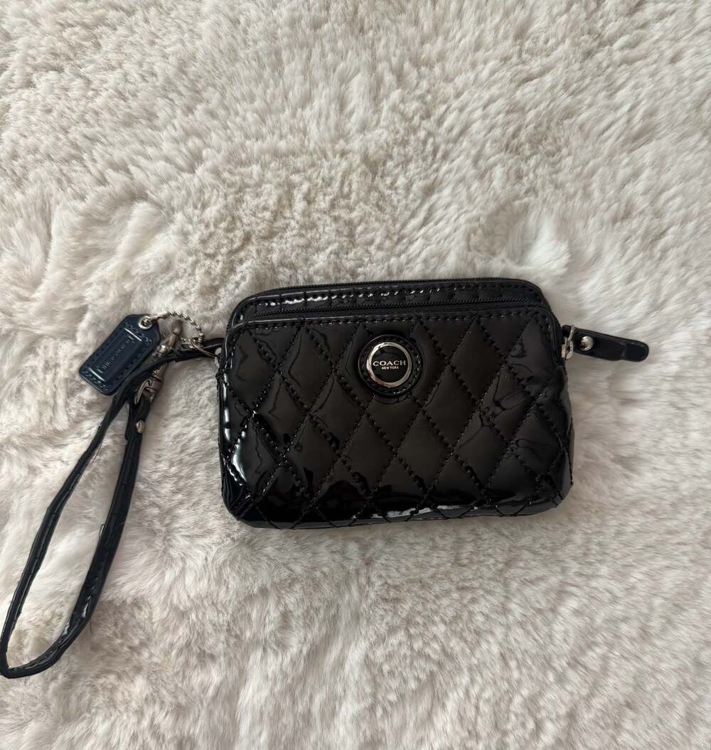 Coach Poppy Gloss Quilted Black Patent Leather Double Zip Wristlet